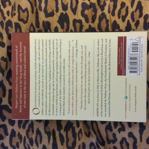 To kill a mockingbird by Harper lee - Picture 2 of 2